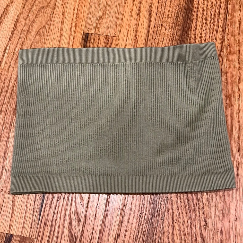 cotton on green tube top